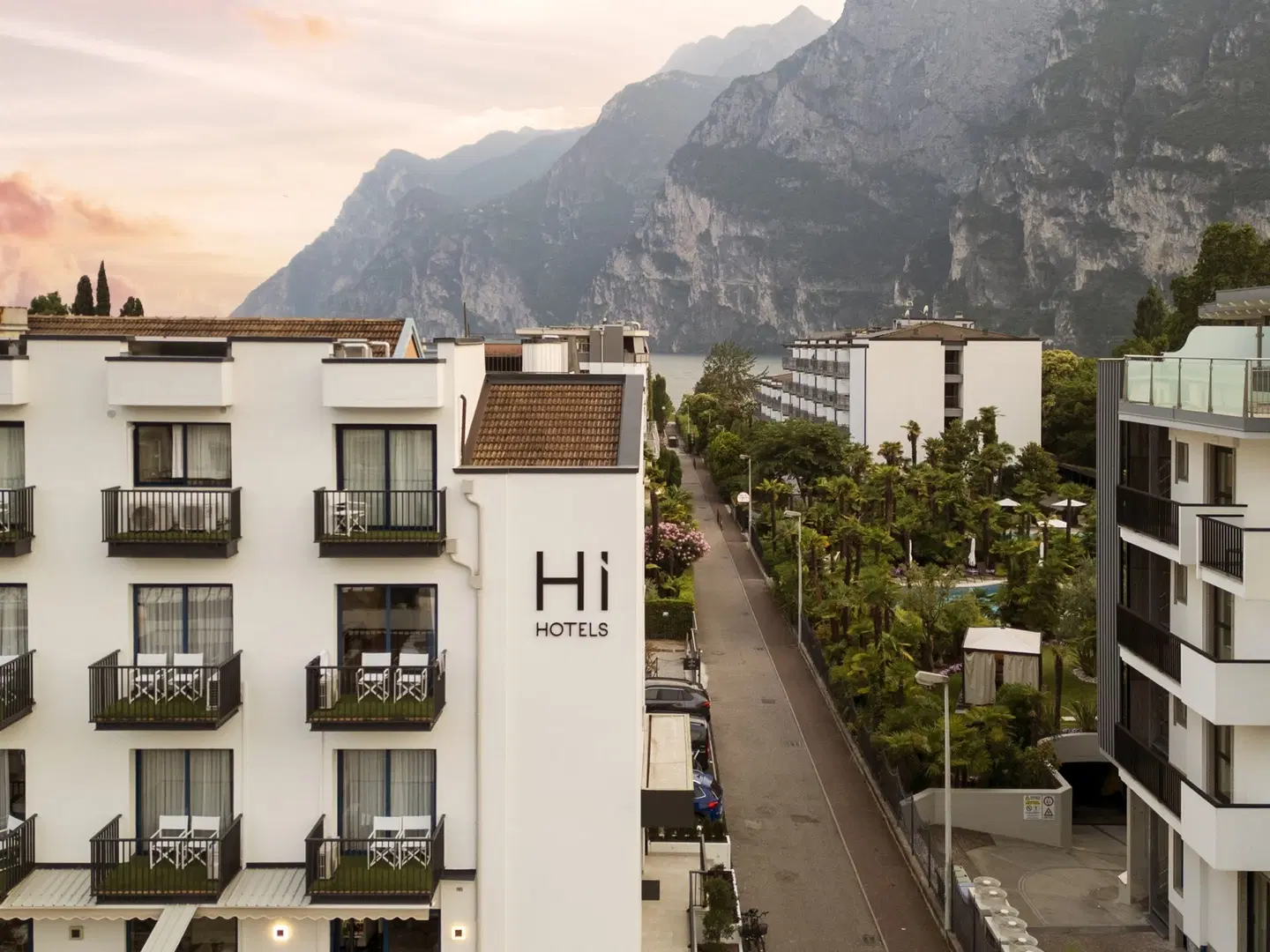 Hi Hotels Riva EXTERIOR