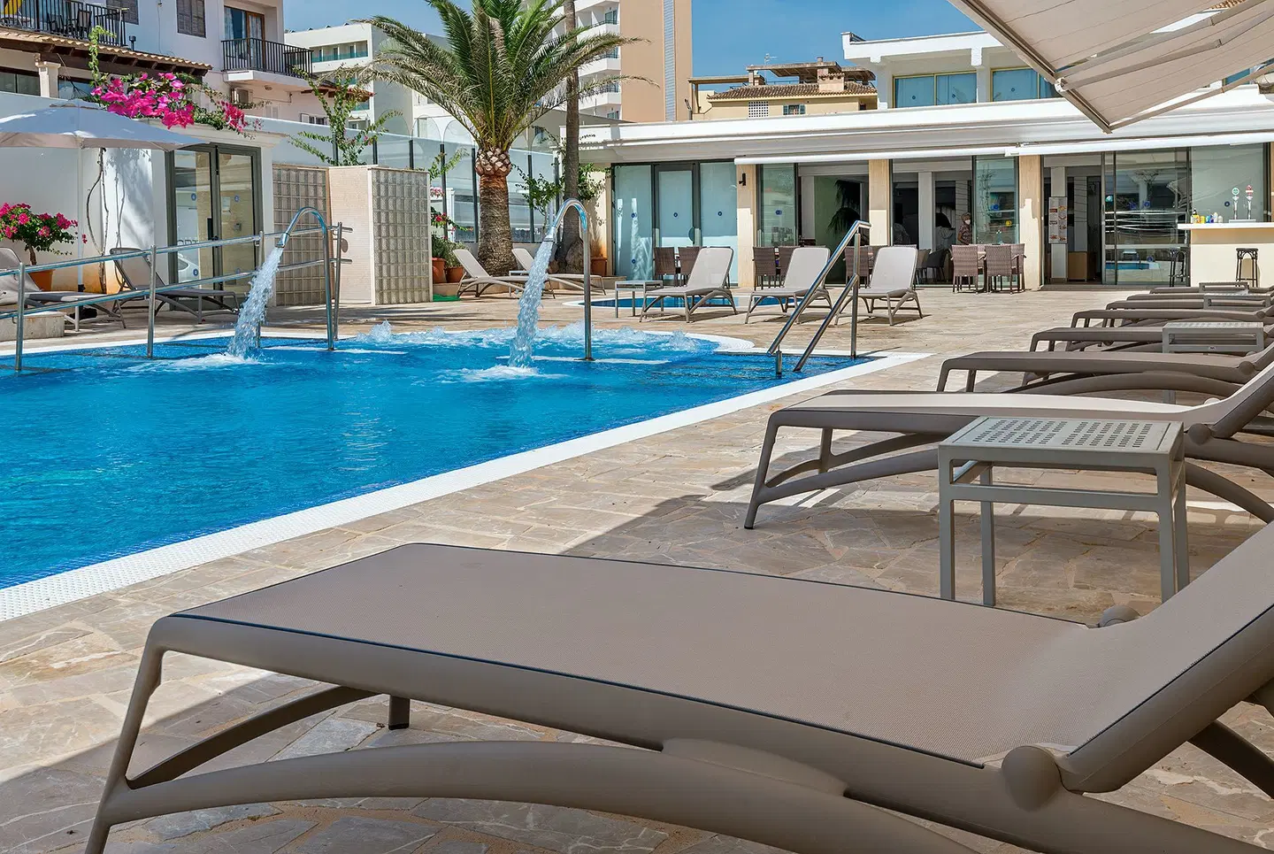 Biniamar OUTDOOR_POOL