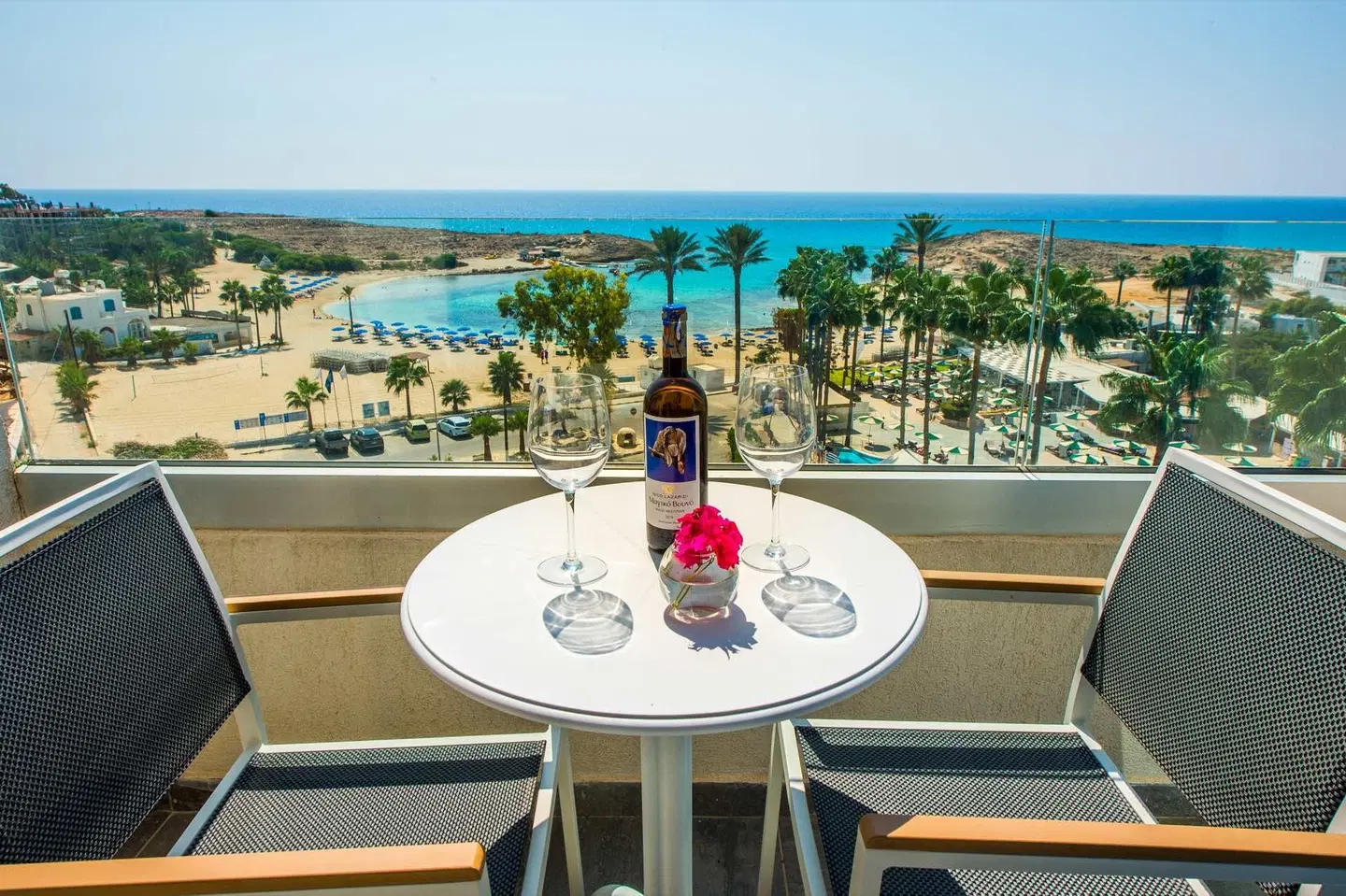 Anonymous Beach Terrasse