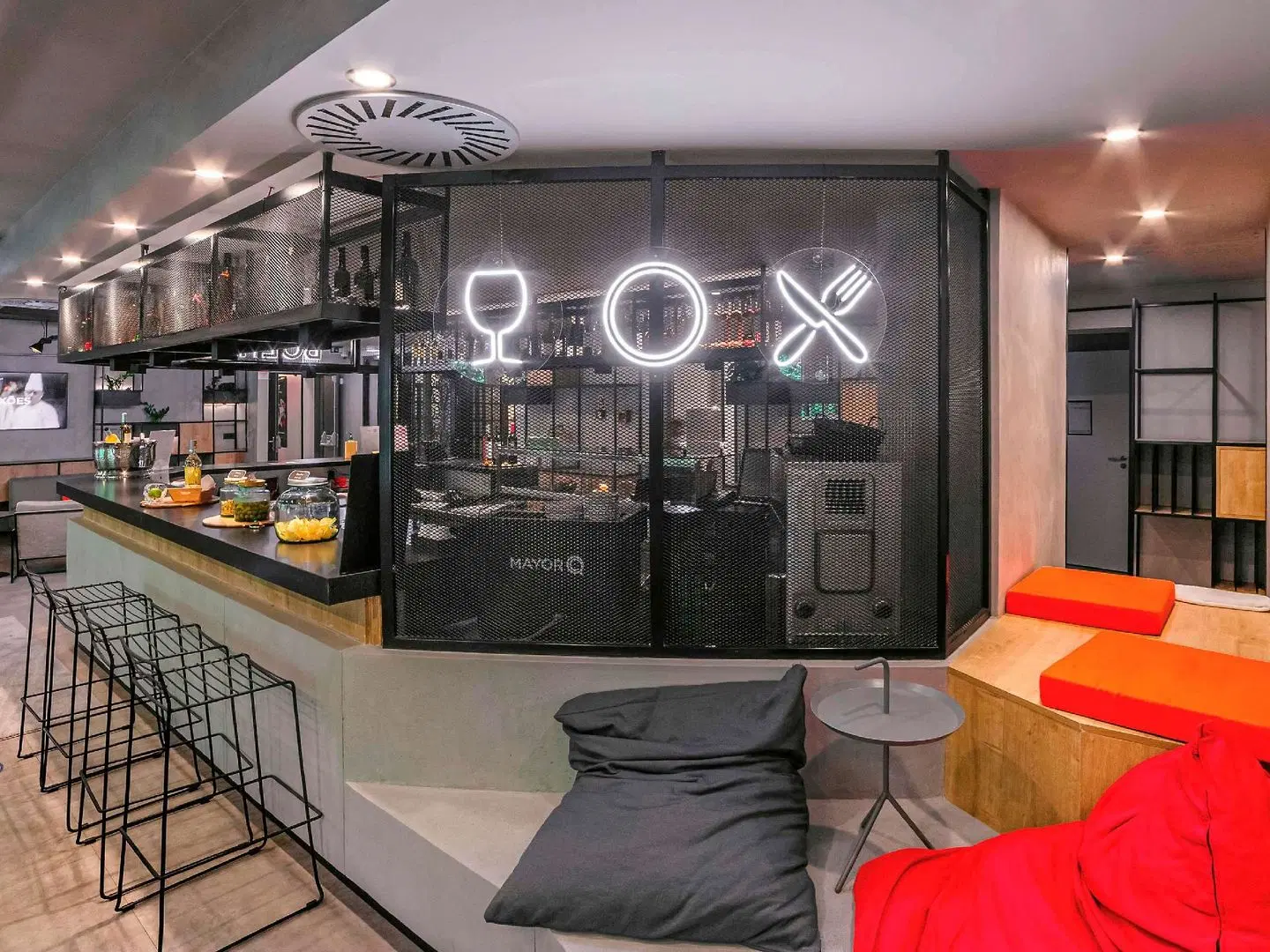 ibis Porto Centro Mercado Bolhao Bar