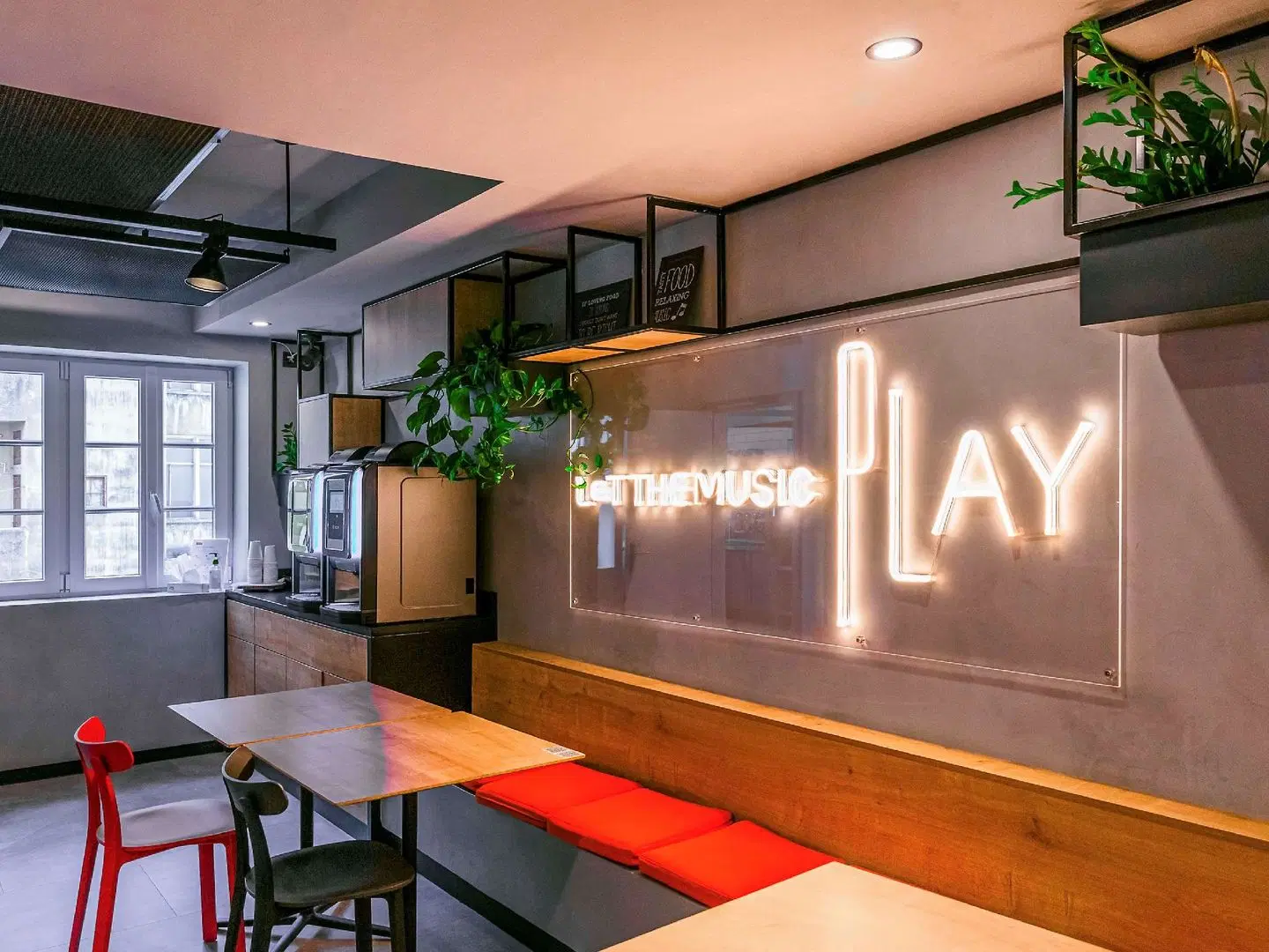 ibis Porto Centro Mercado Bolhao Bar