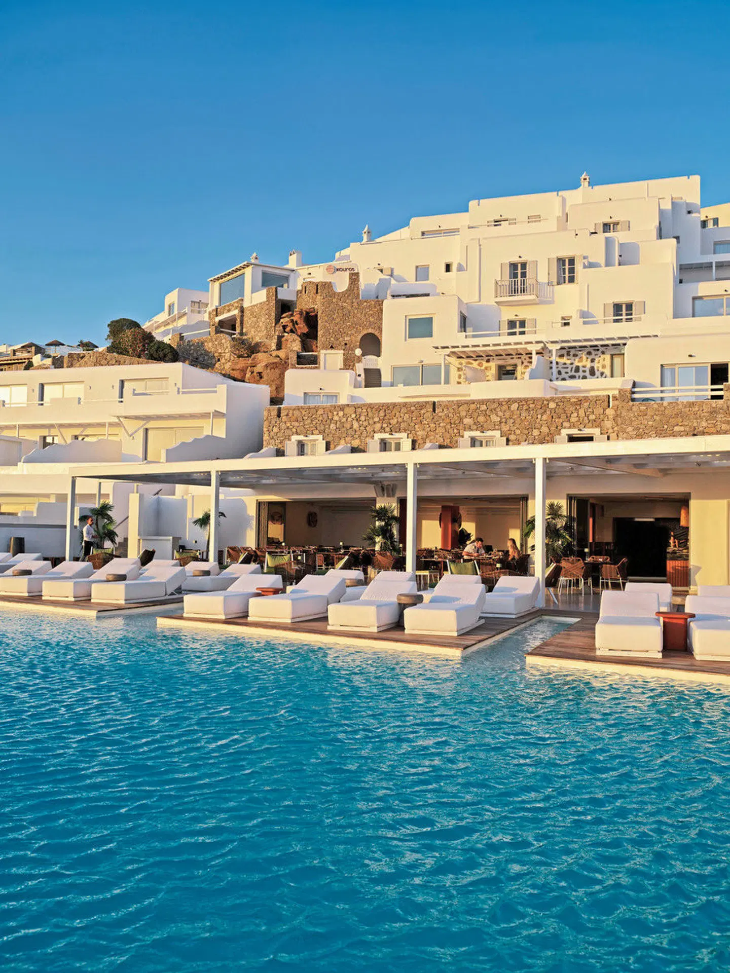 Kouros Hotel & Suites OUTDOOR_POOL