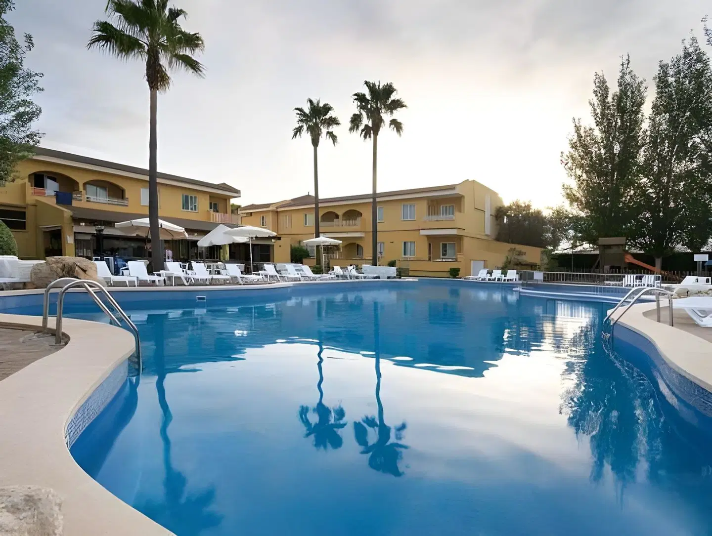 a10 Solecito OUTDOOR_POOL