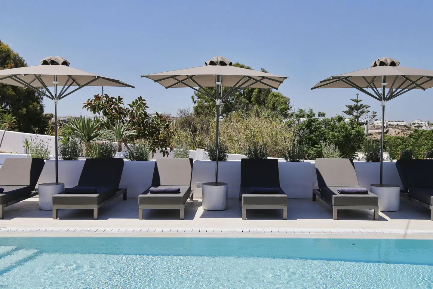 Livin Mykonos OUTDOOR_POOL