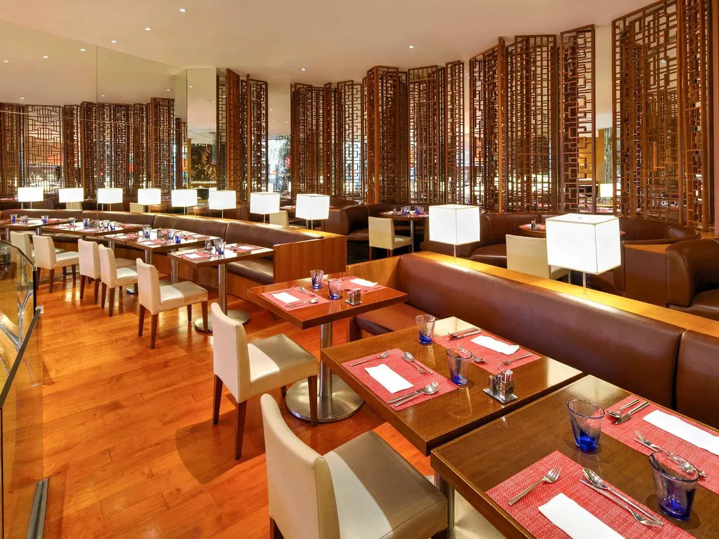 Novotel Hong Kong Citygate Hotel Restaurant