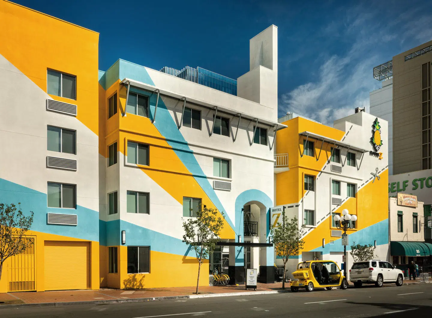 Hotel Z - A Staypineapple Hotel EXTERIOR