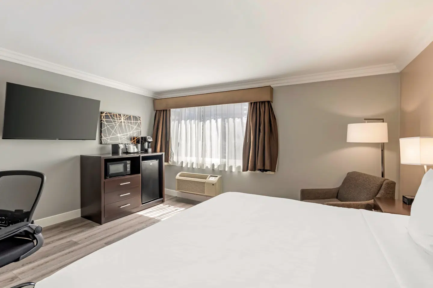 Best Western Plus LA Mid-Town Hotel ROOM_EXAMPLE