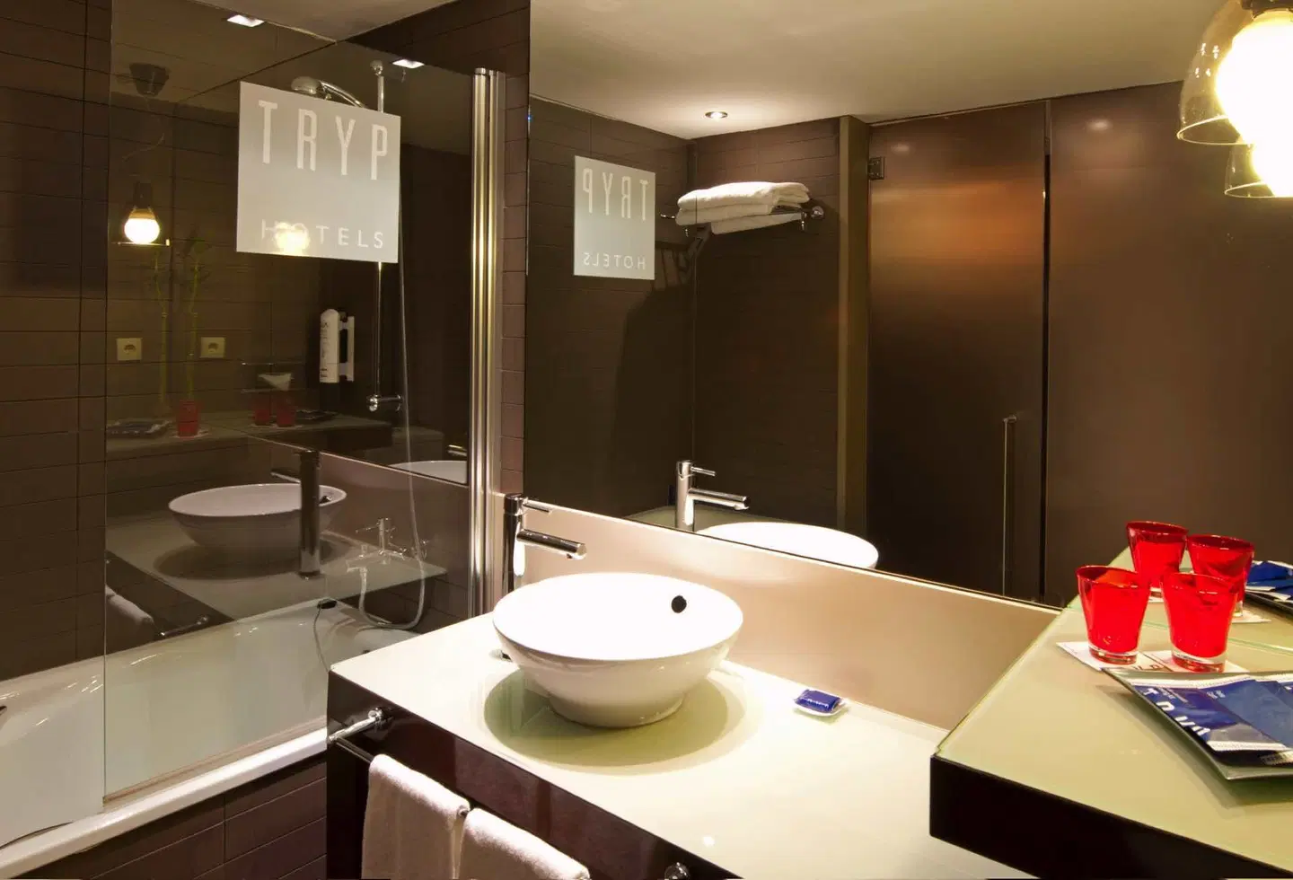 Barcelona Condal Mar Badezimmer