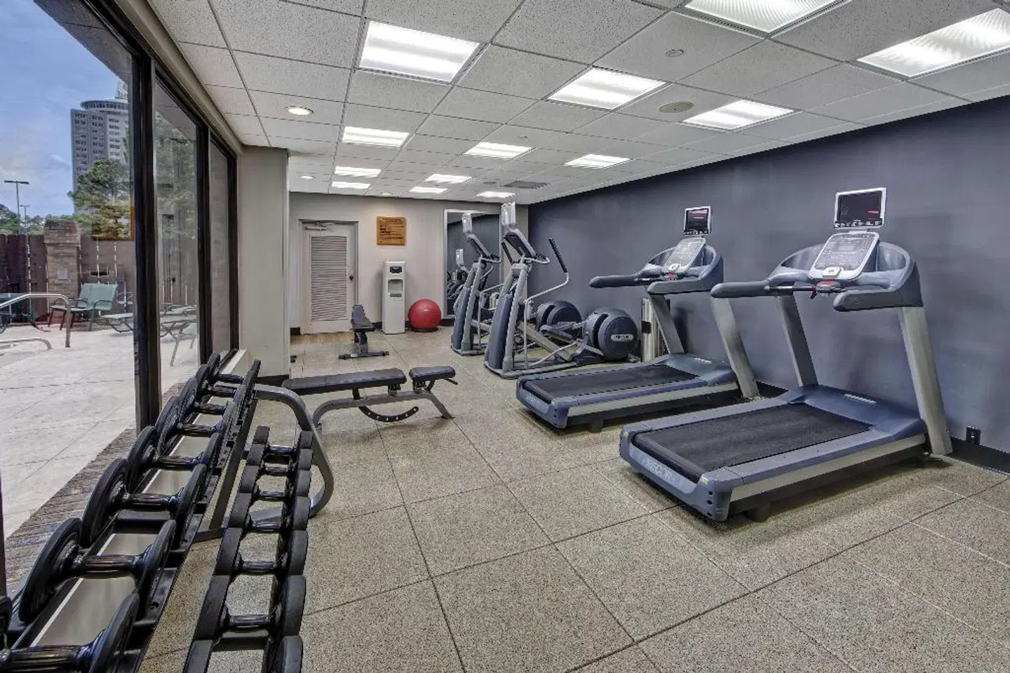 DoubleTree by Hilton Memphis SPORTS_AND_LEISURE