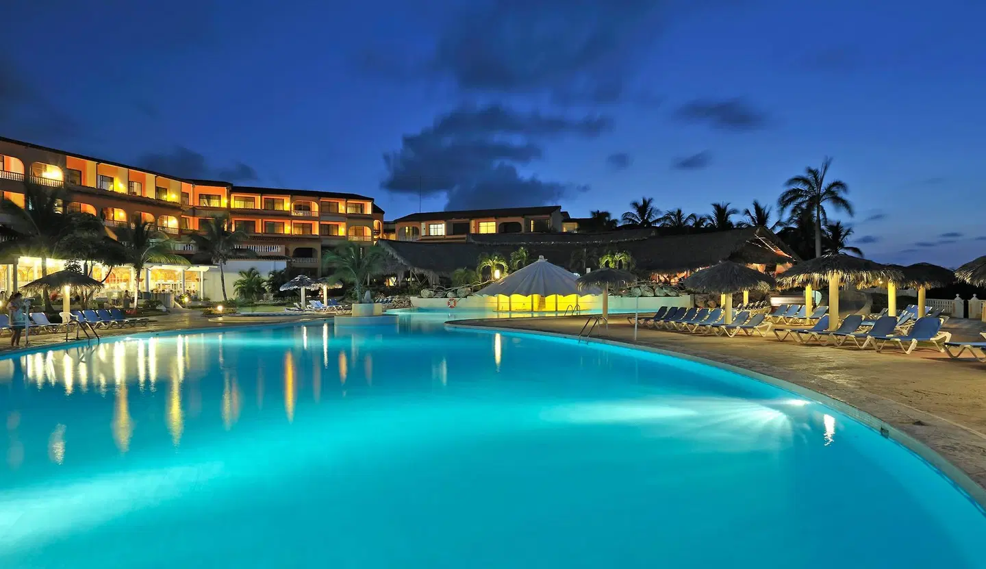 Sol Rio de Luna y Mares OUTDOOR_POOL