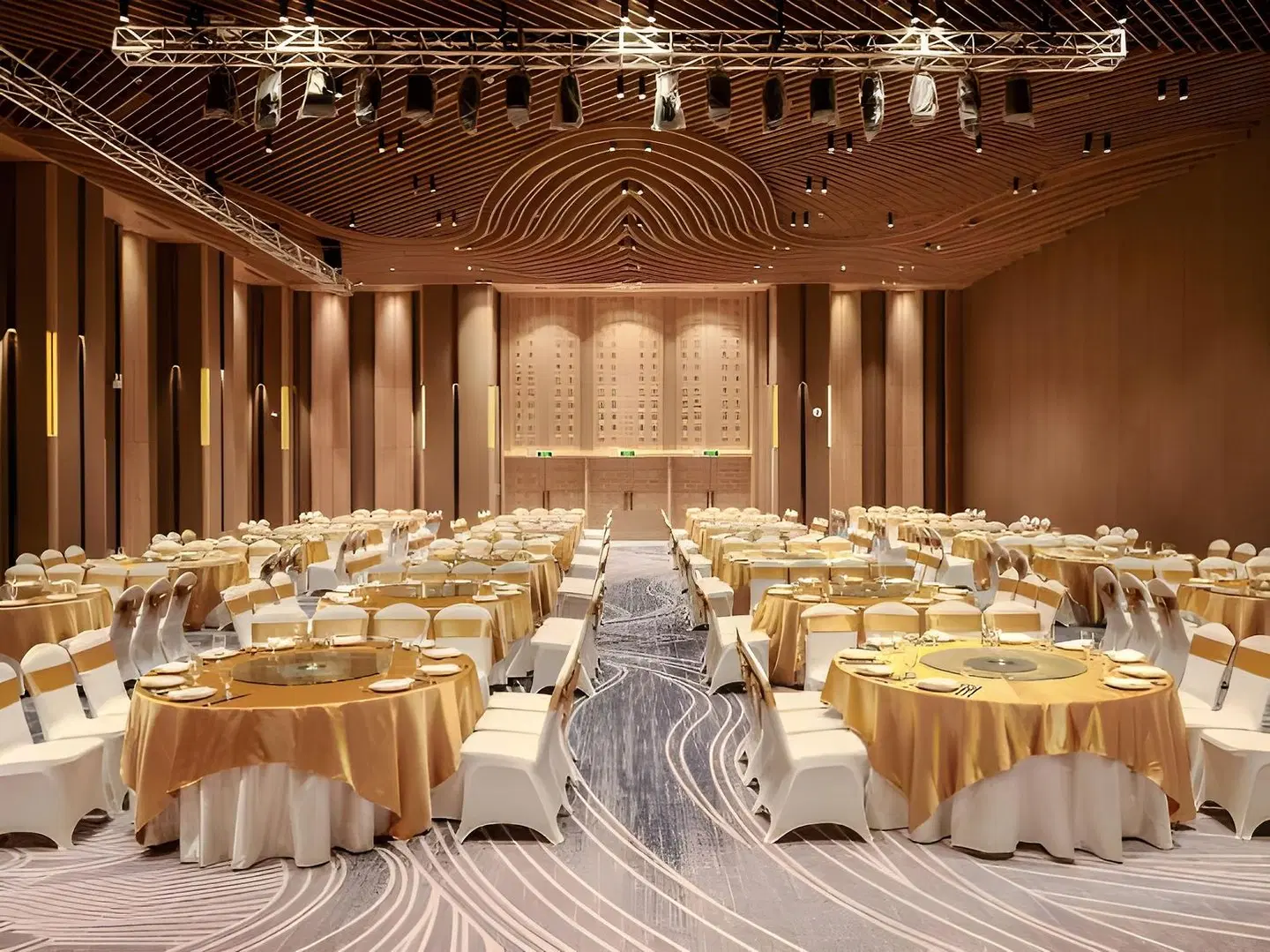 The Empyrean Cam Ranh Beach Resort Konferenz