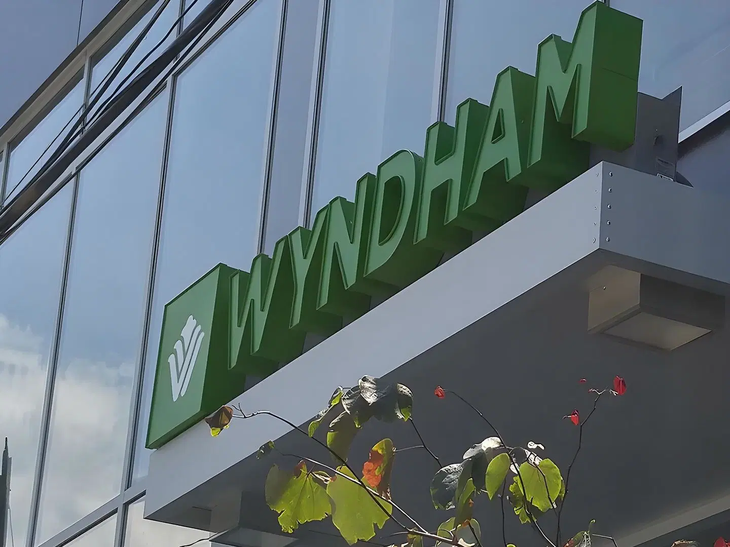 Wyndham Garden Florence EXTERIOR