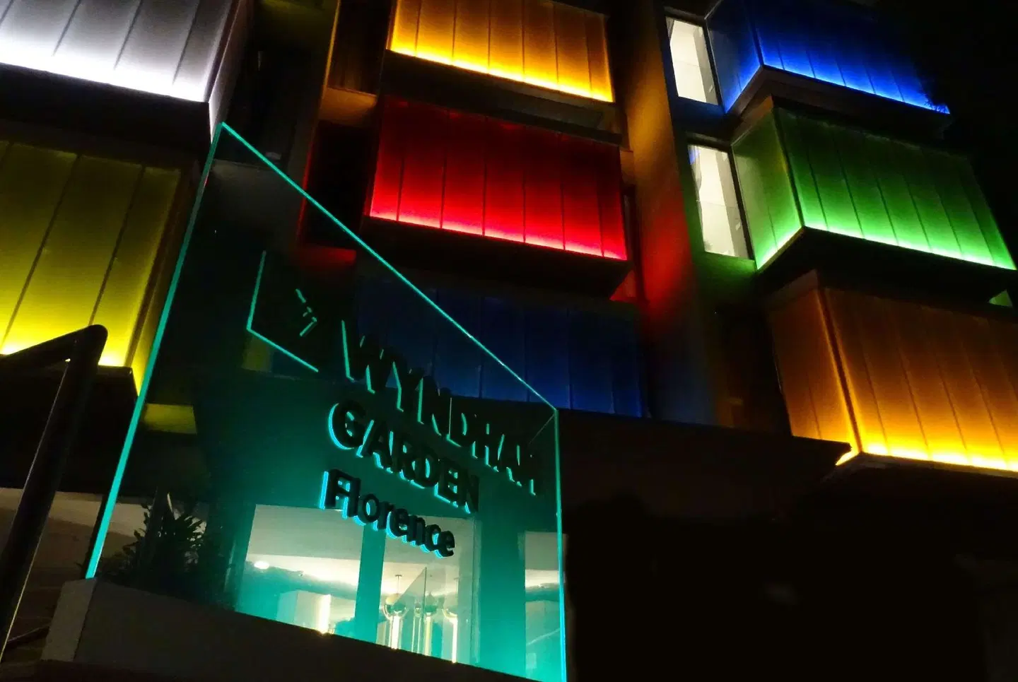 Wyndham Garden Florence EXTERIOR