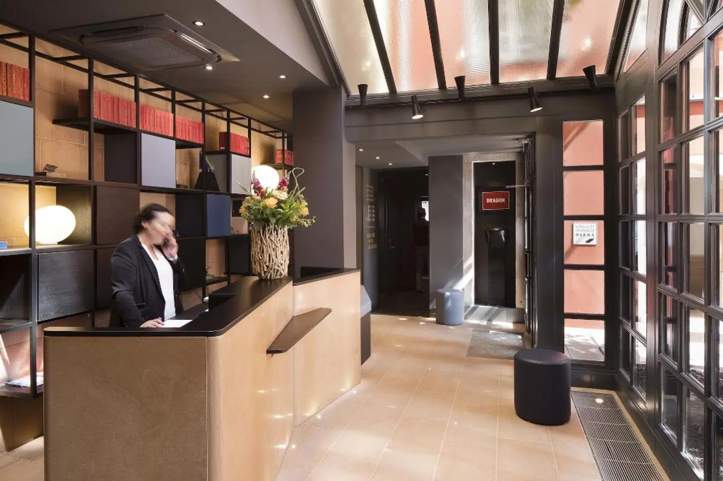 Du Dragon LOUNGE_LOBBY