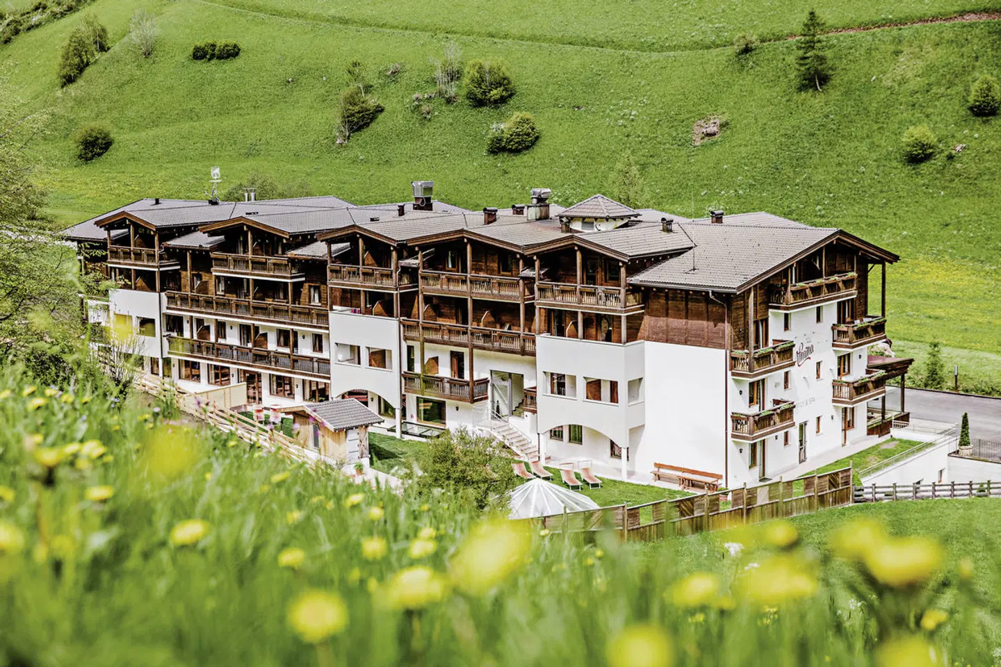 Almina Family & Spa EXTERIOR