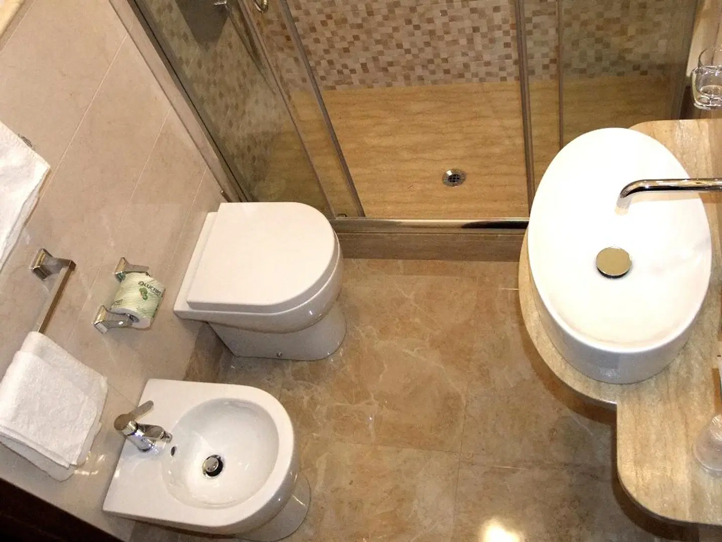 Hotel La Giara Badezimmer