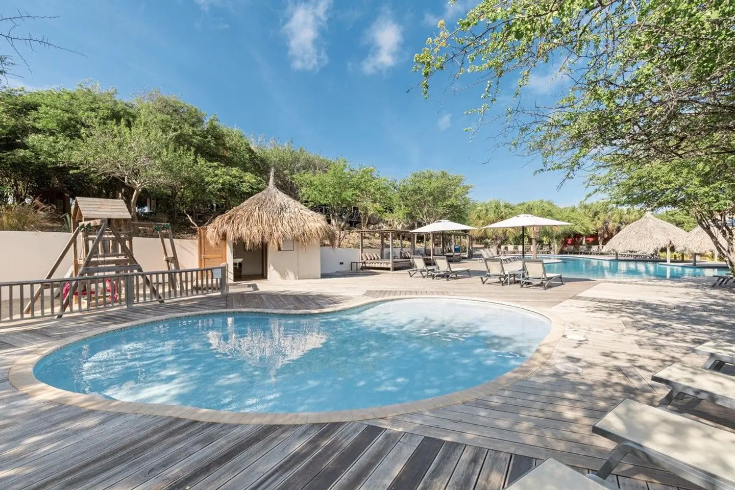 Morena Resort OUTDOOR_POOL