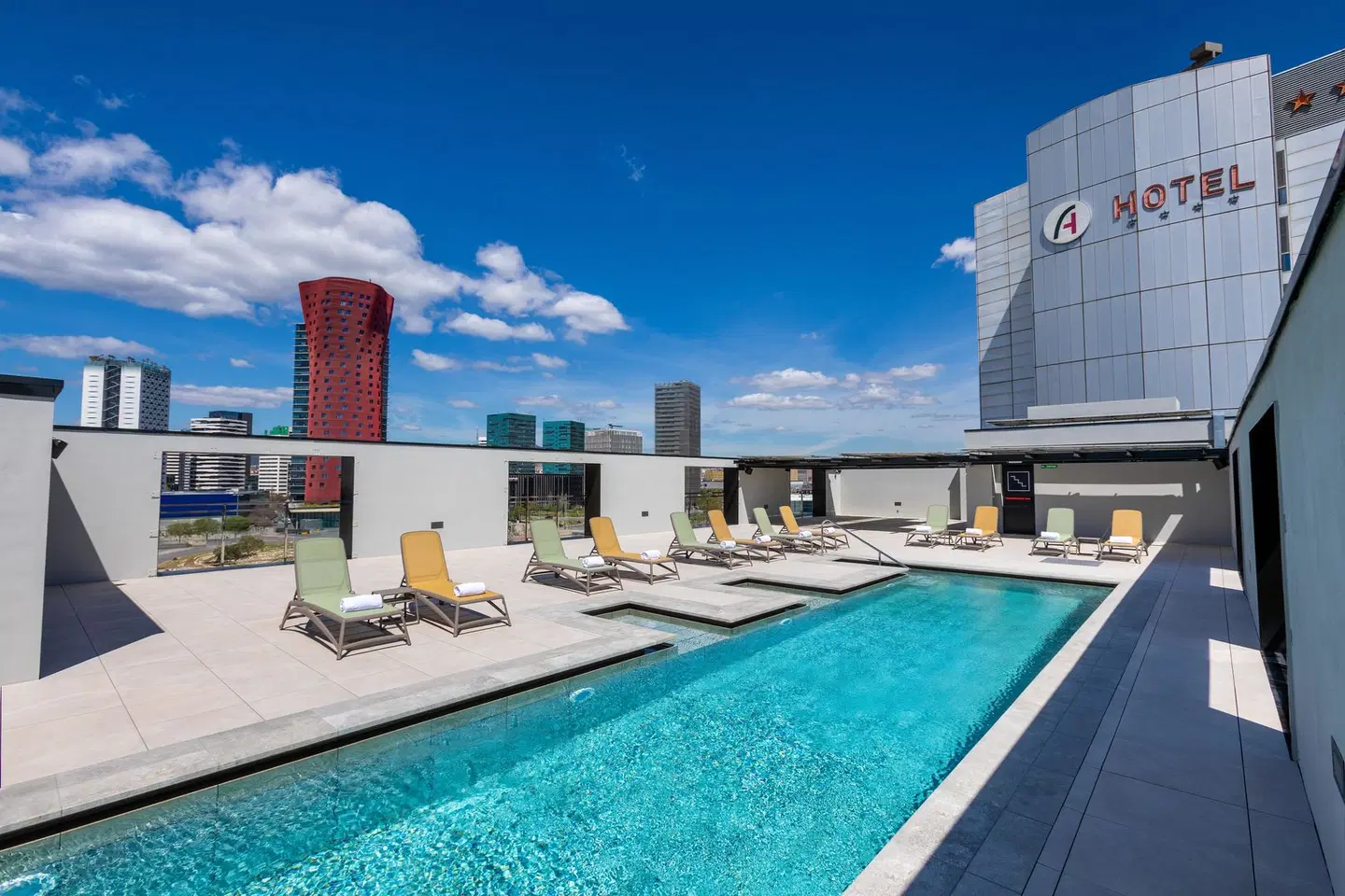 Fira Congress OUTDOOR_POOL