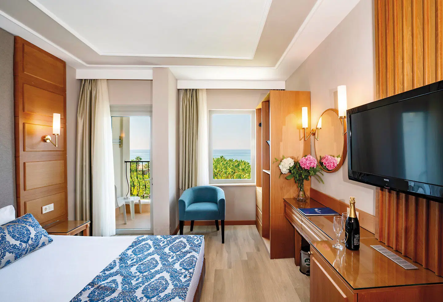 Royal Atlantis Beach ROOM_EXAMPLE