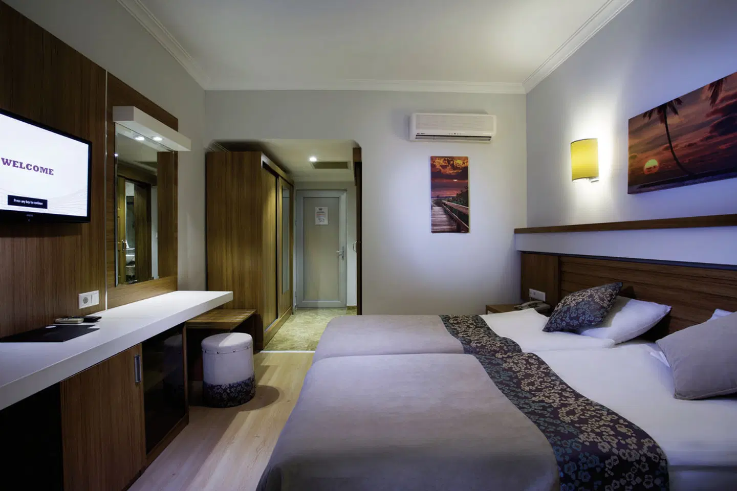 Sun Club Side ROOM_EXAMPLE