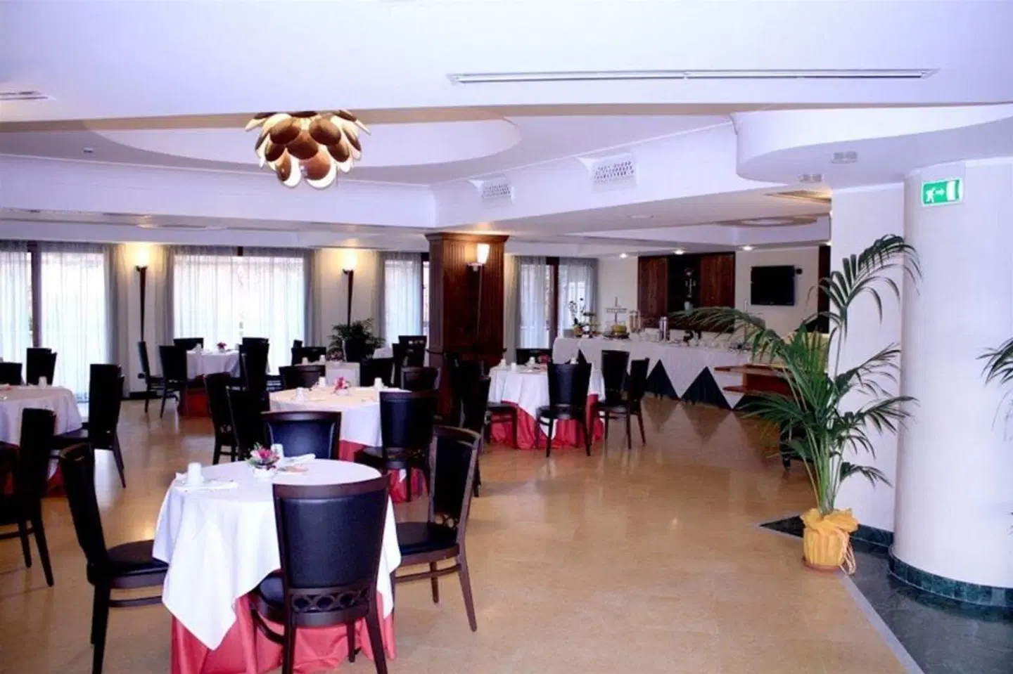 Artemis Hotel Restaurant
