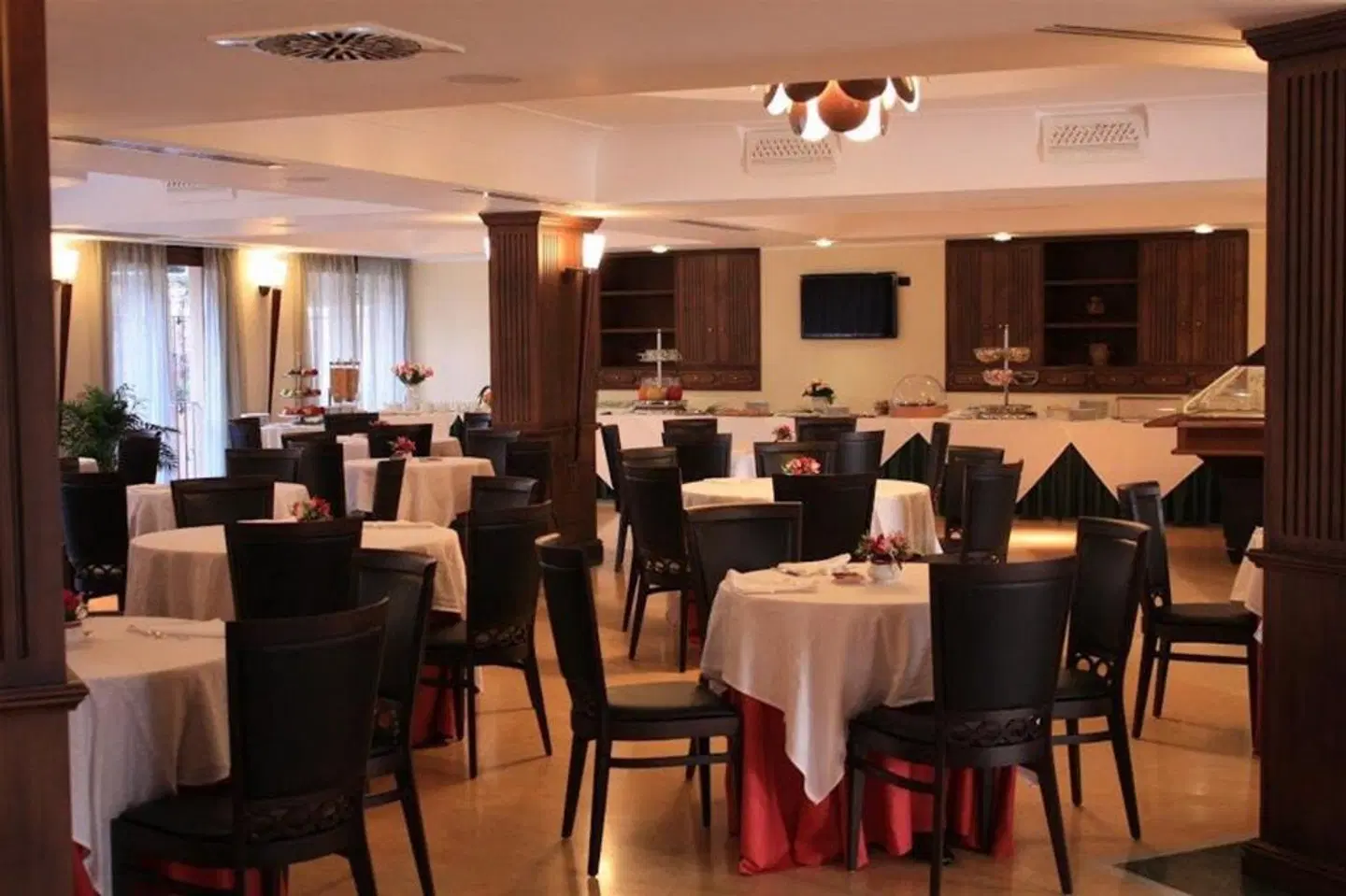 Artemis Hotel Restaurant