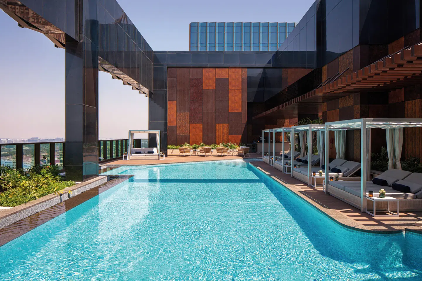DoubleTree by Hilton Dubai M Square OUTDOOR_POOL