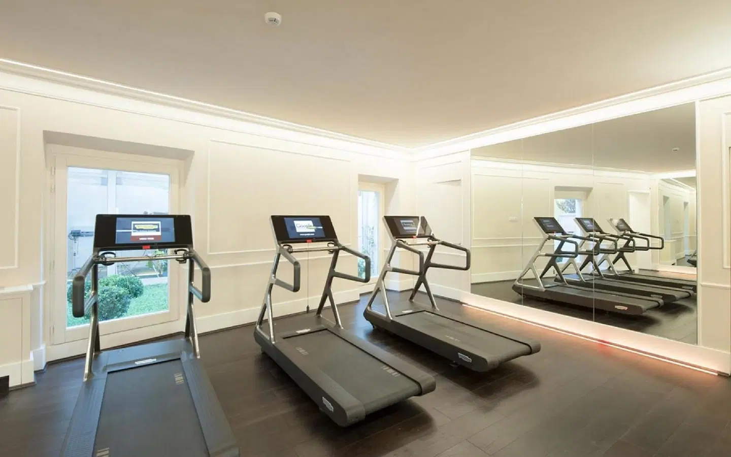 Brunelleschi SPORTS_AND_LEISURE