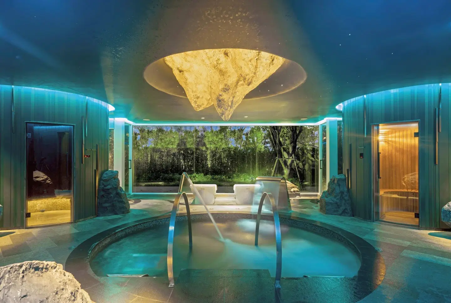 Banyan Tree Krabi Hallenbad