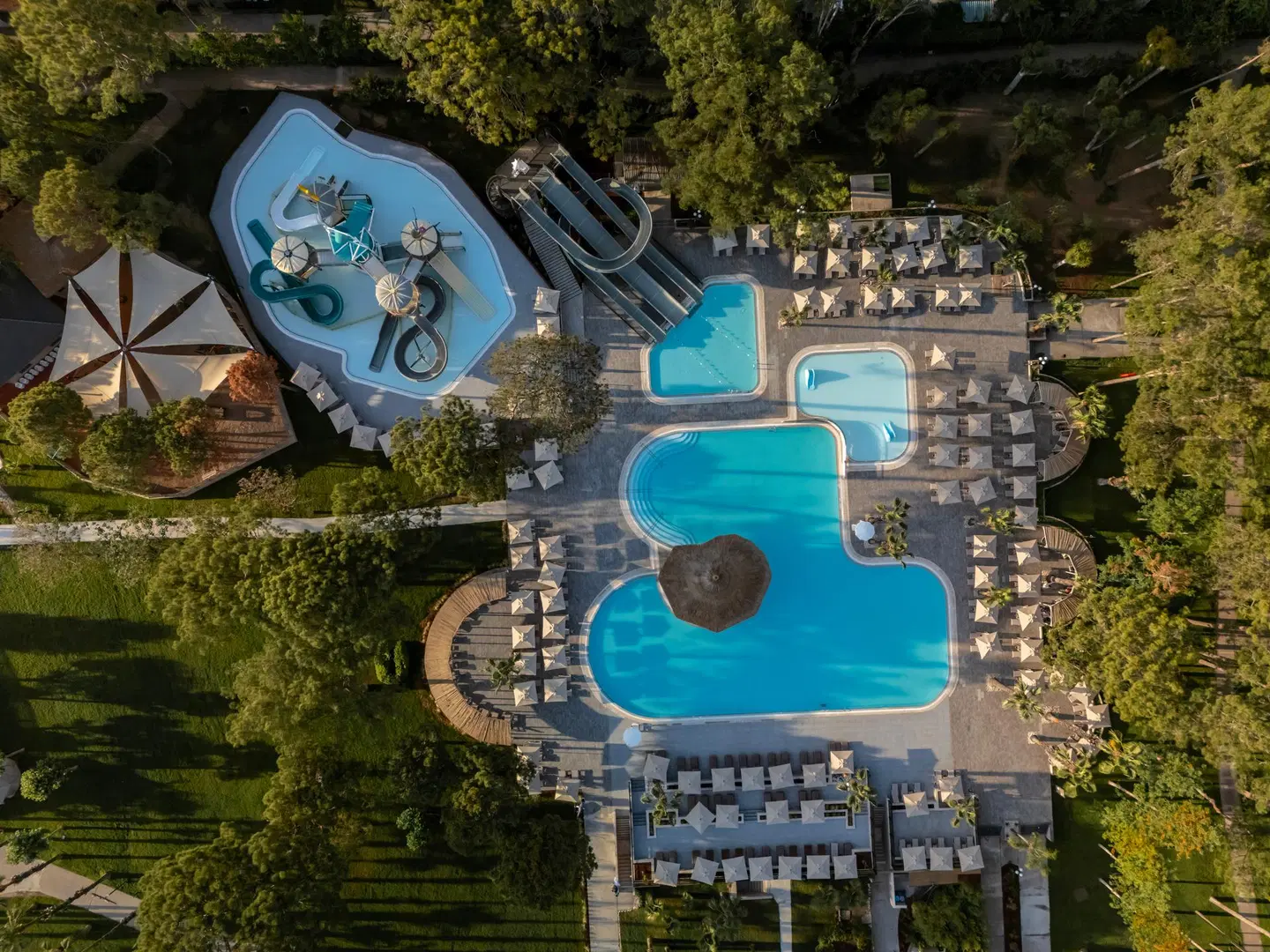 Balmy Foresta OUTDOOR_POOL