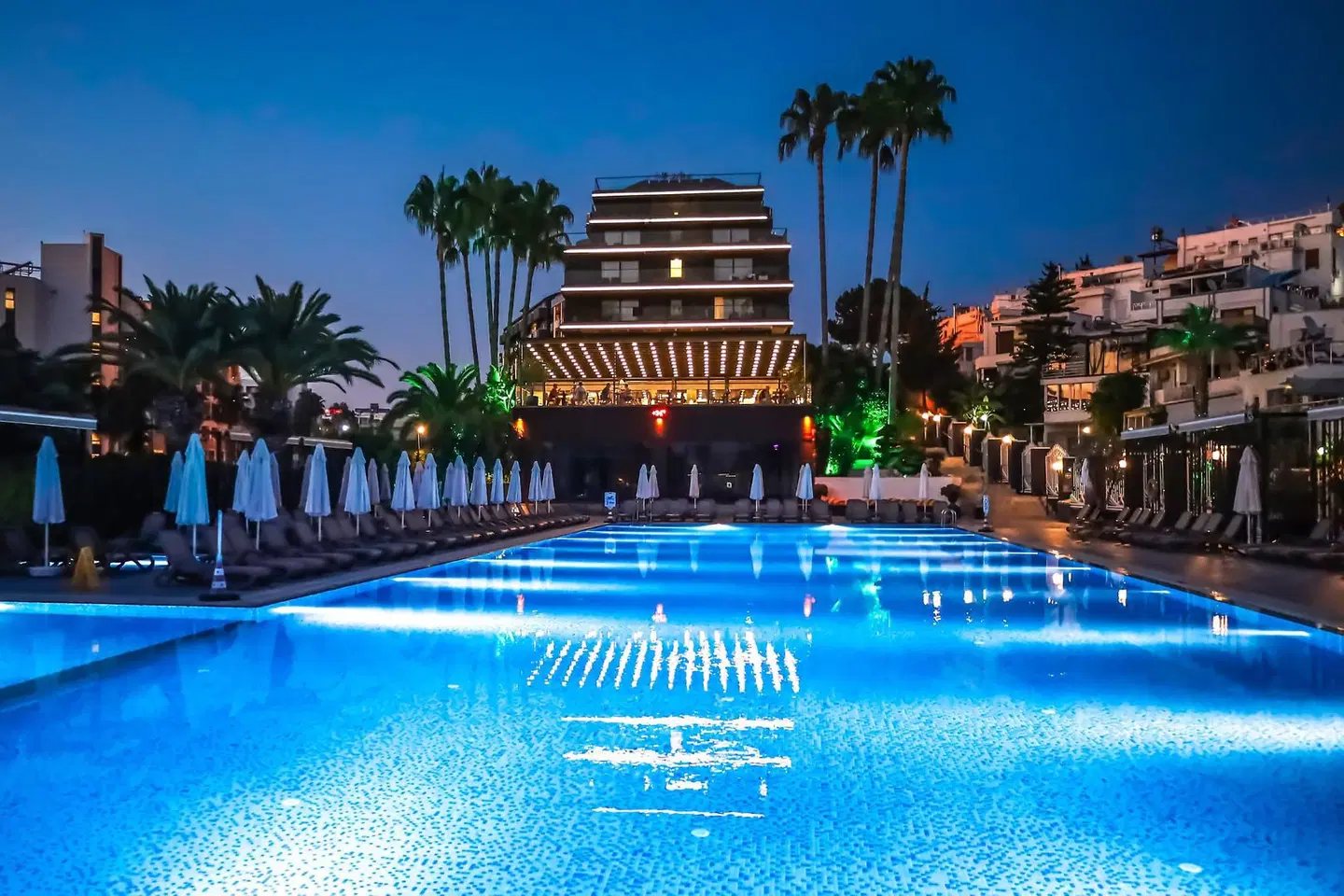 Thalia Unique OUTDOOR_POOL