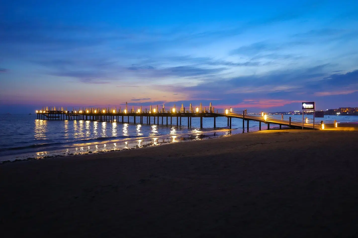 Thalia Unique Strand