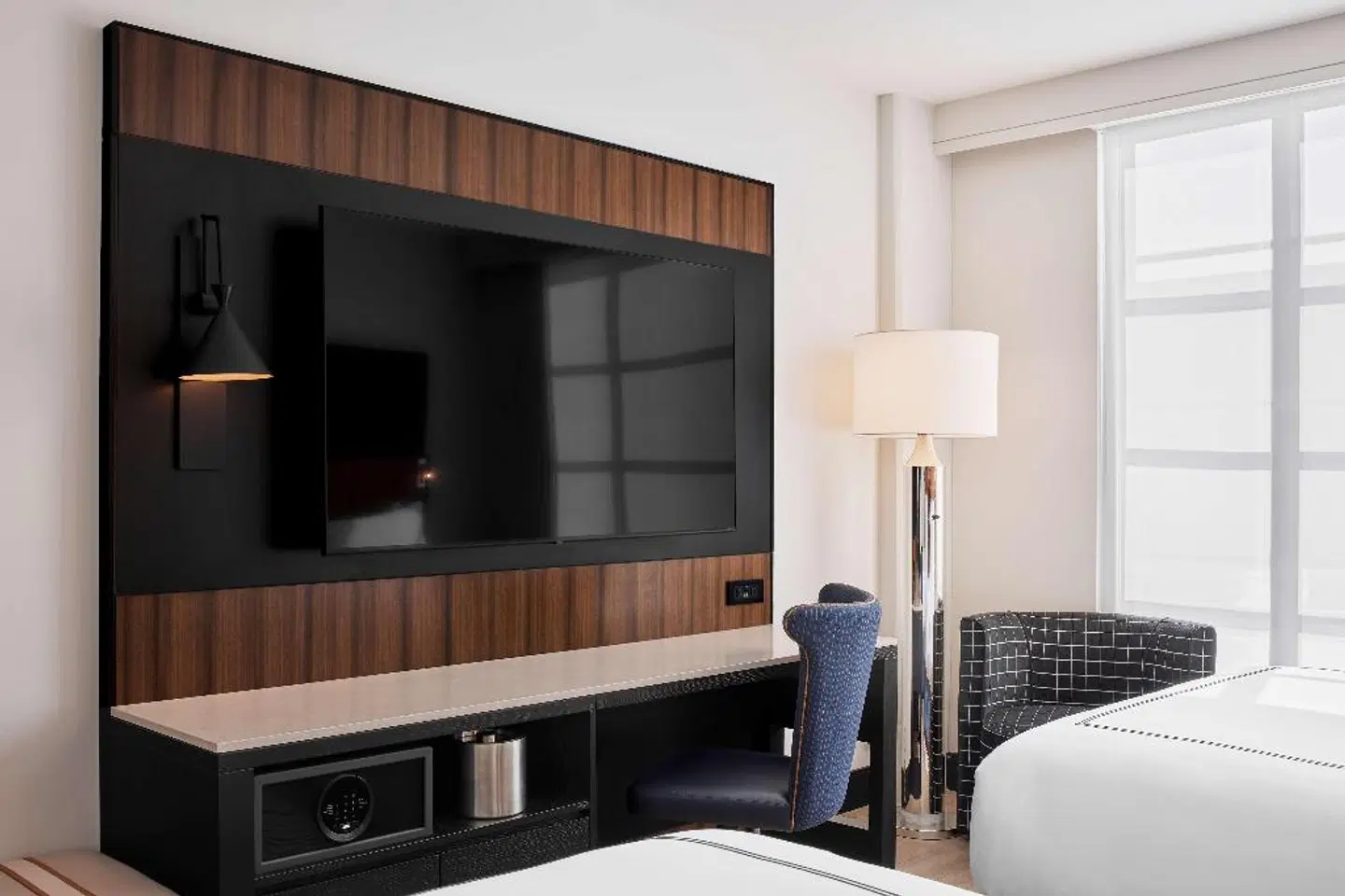 The Godfrey Detroit, Curio Collection By Hilton ROOM_EXAMPLE