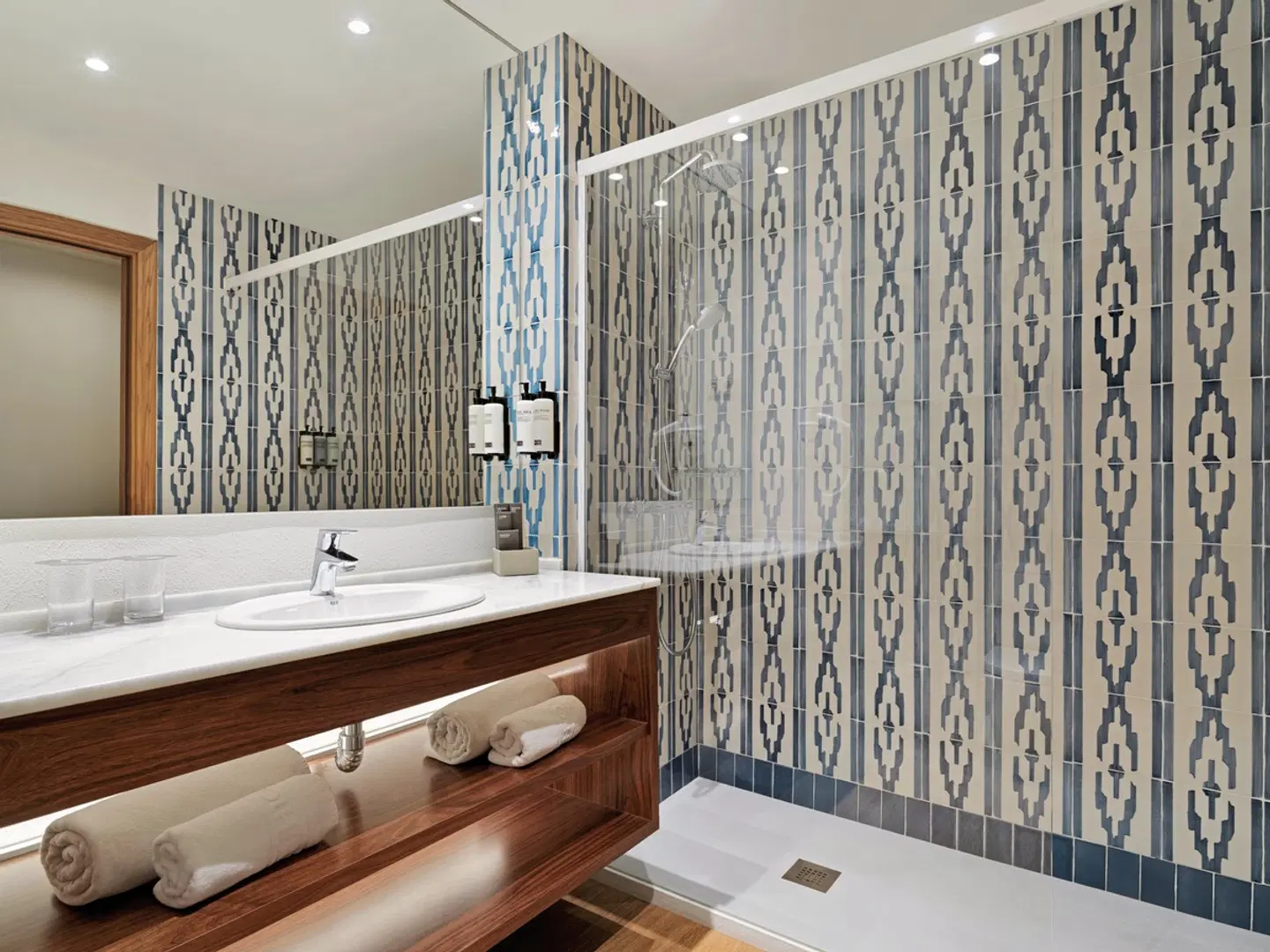 H10 Salauris Palace Badezimmer