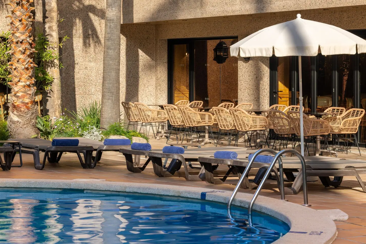 htop Amaika OUTDOOR_POOL