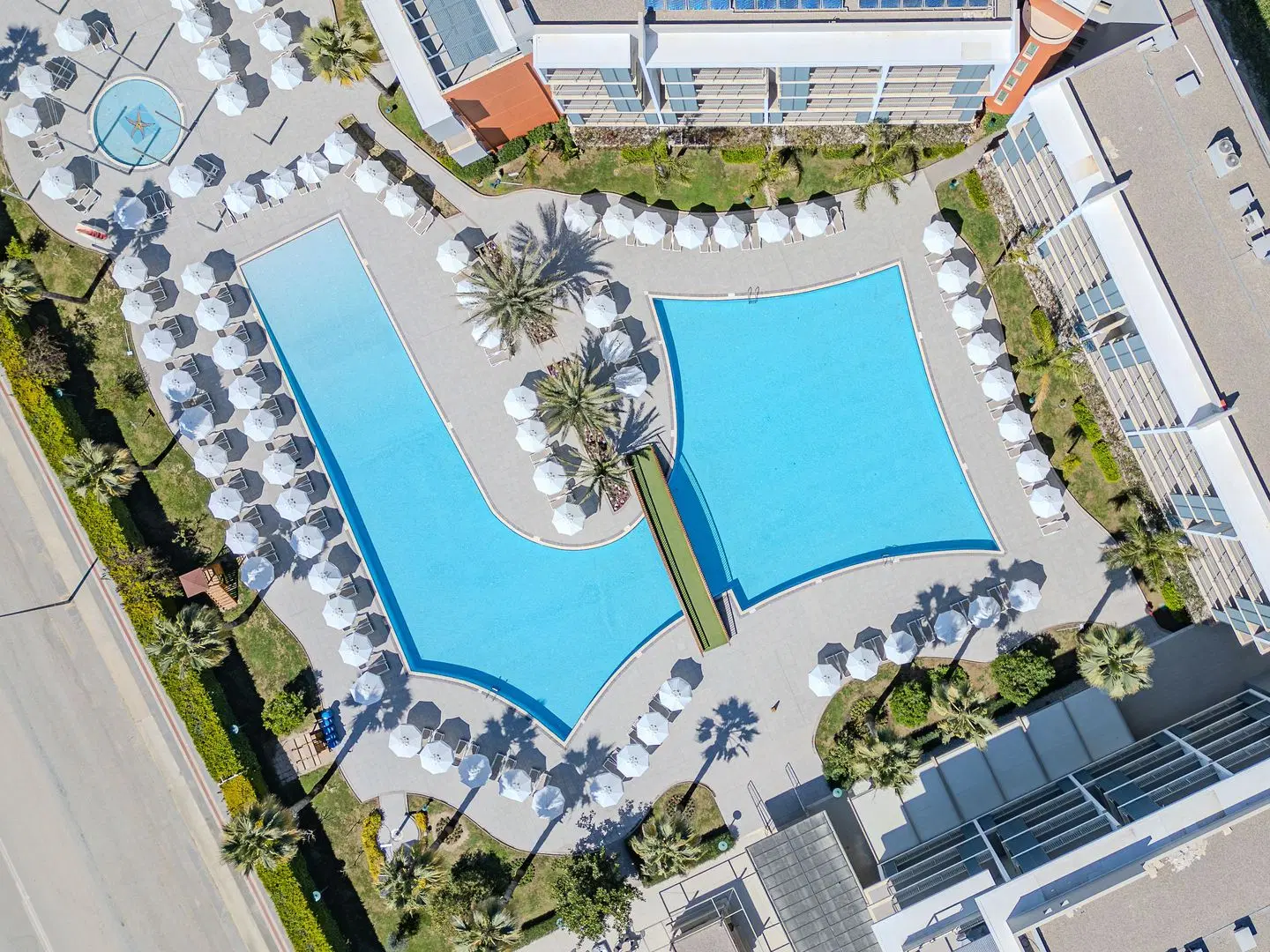Barut Goia OUTDOOR_POOL