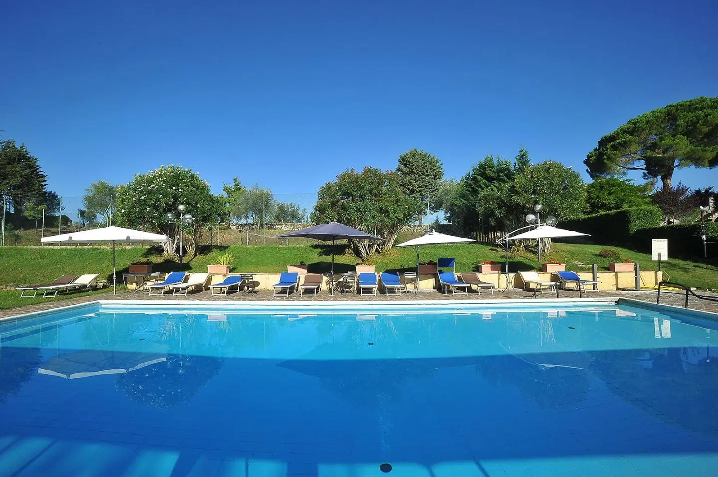 Casafrassi OUTDOOR_POOL