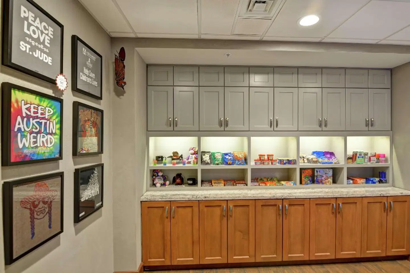 Homewood Suites by Hilton TechRidge Parmer @ I-35 Restaurant