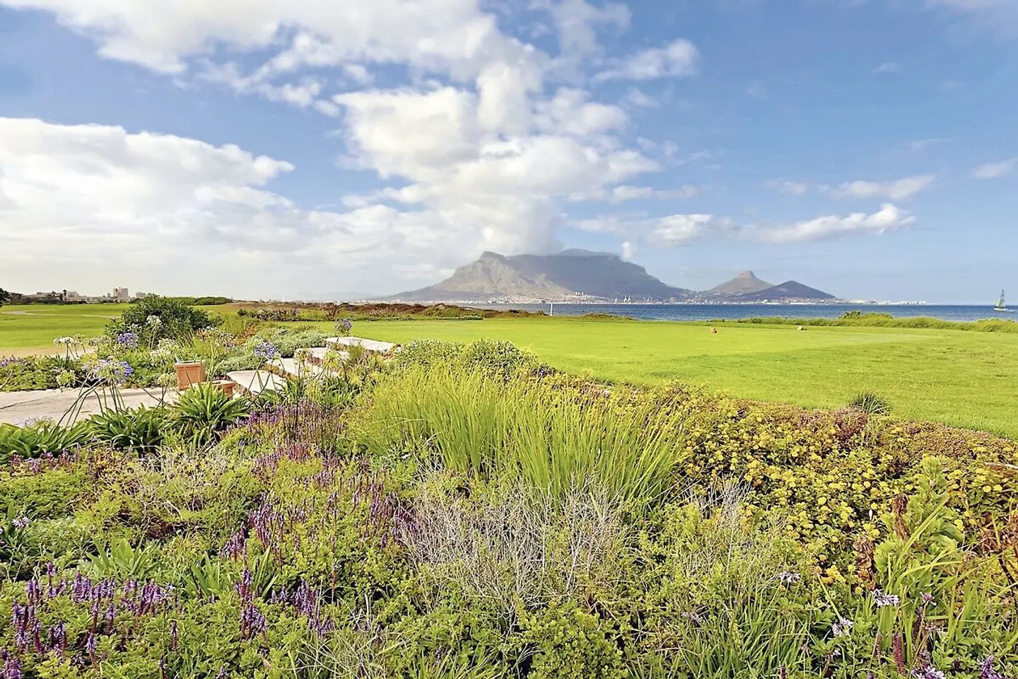 Cape Milner Hotel LANDSCAPE