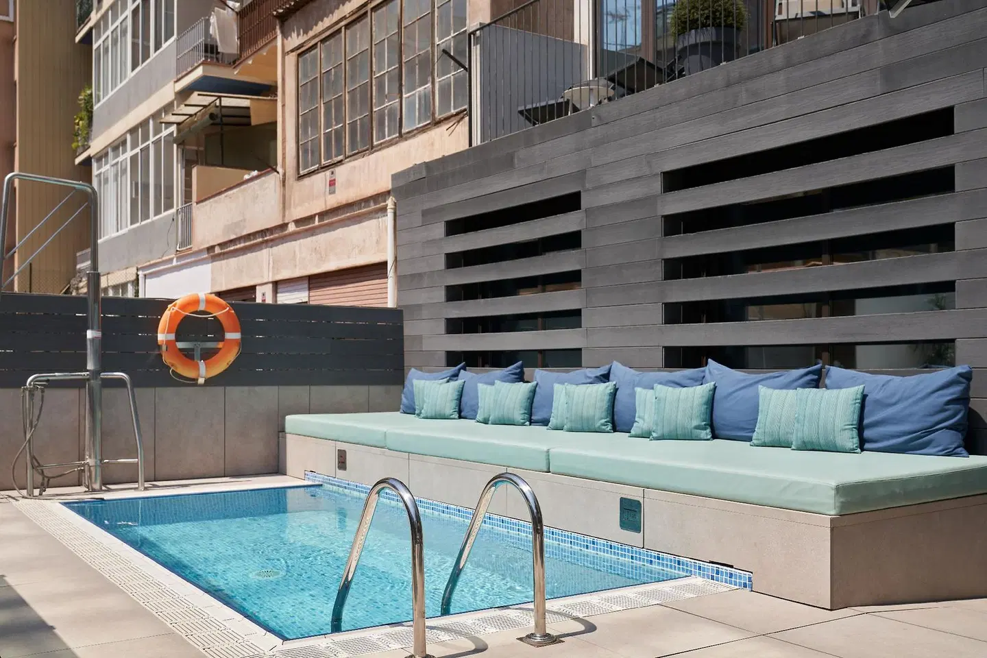 Catalonia Gran Via BCN OUTDOOR_POOL