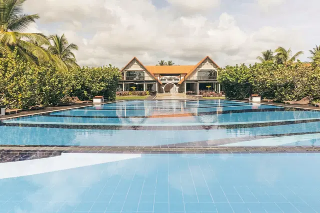 Uga Bay Resort OUTDOOR_POOL