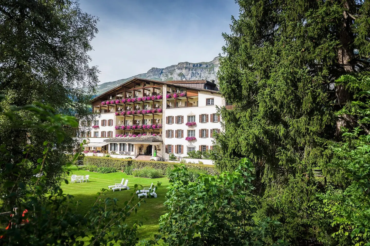 Hotel Adula Garten