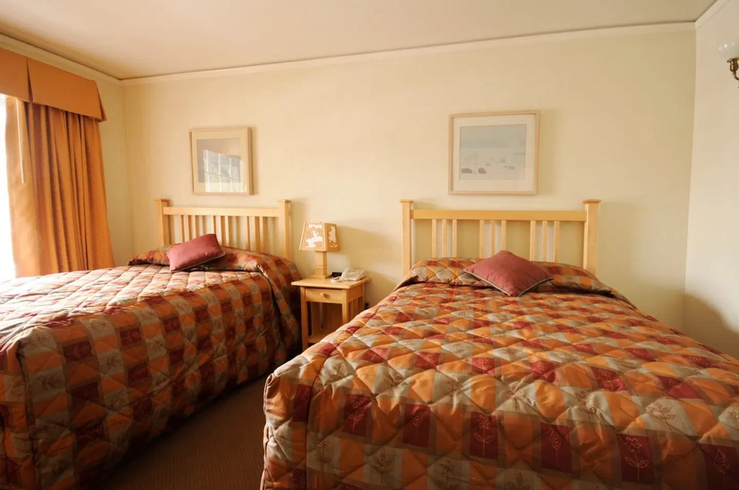 Old Faithful Inn ROOM_EXAMPLE