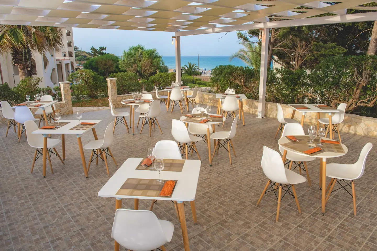 Club Eloro Restaurant