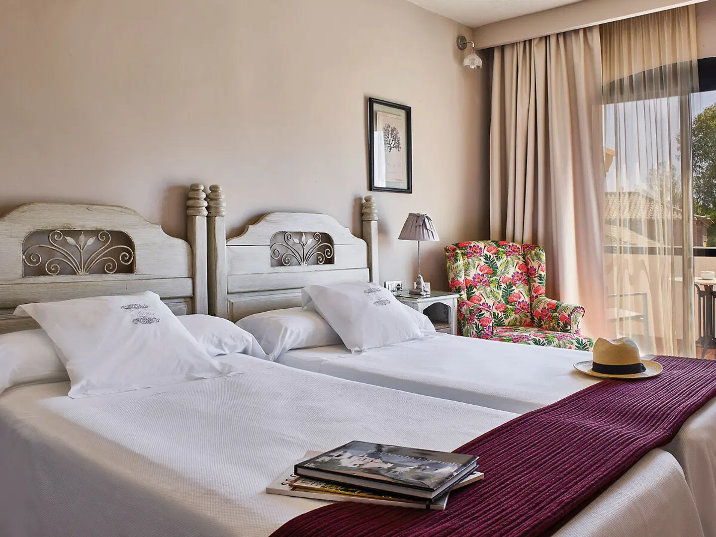 B bou Hotel La Viñuela & Spa ROOM_EXAMPLE