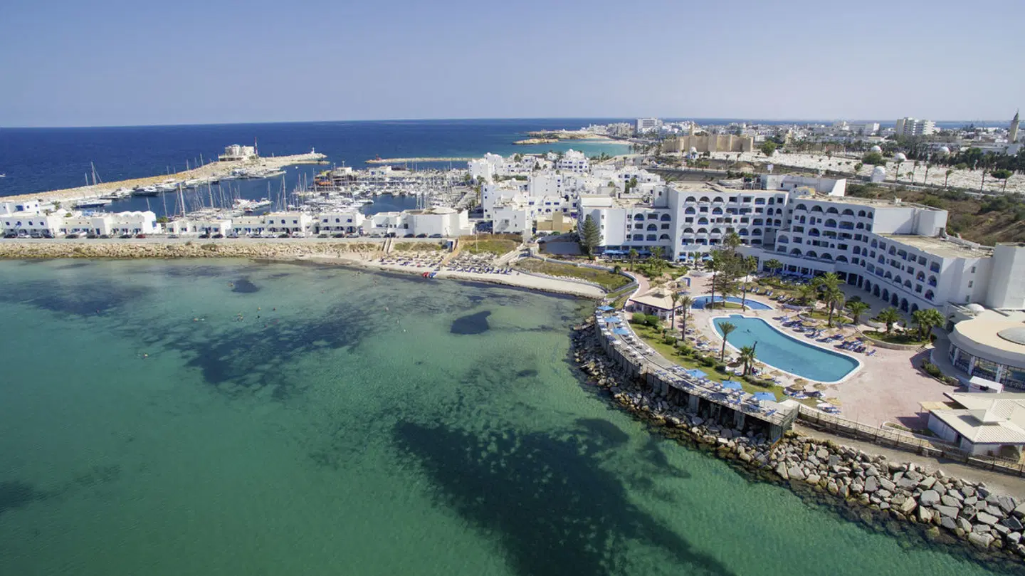 Regency Hotel & Spa EXTERIOR