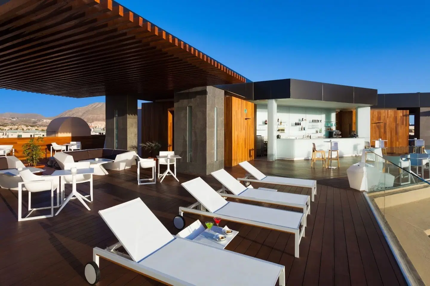 TIGOTAN Lovers & Friends Terrasse