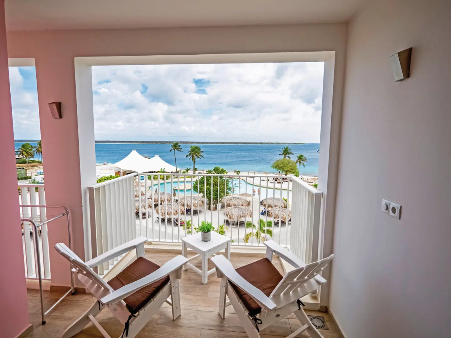 Chogogo Dive & Beach Resort Bonaire ROOM_EXAMPLE