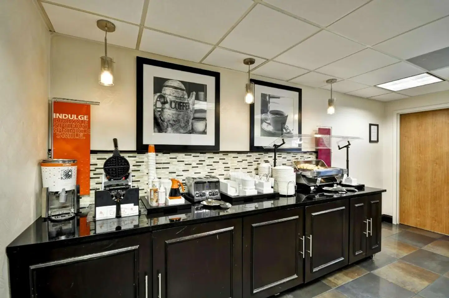 Hampton Inn Austin-North @ I-35 & Hwy 183 Bar