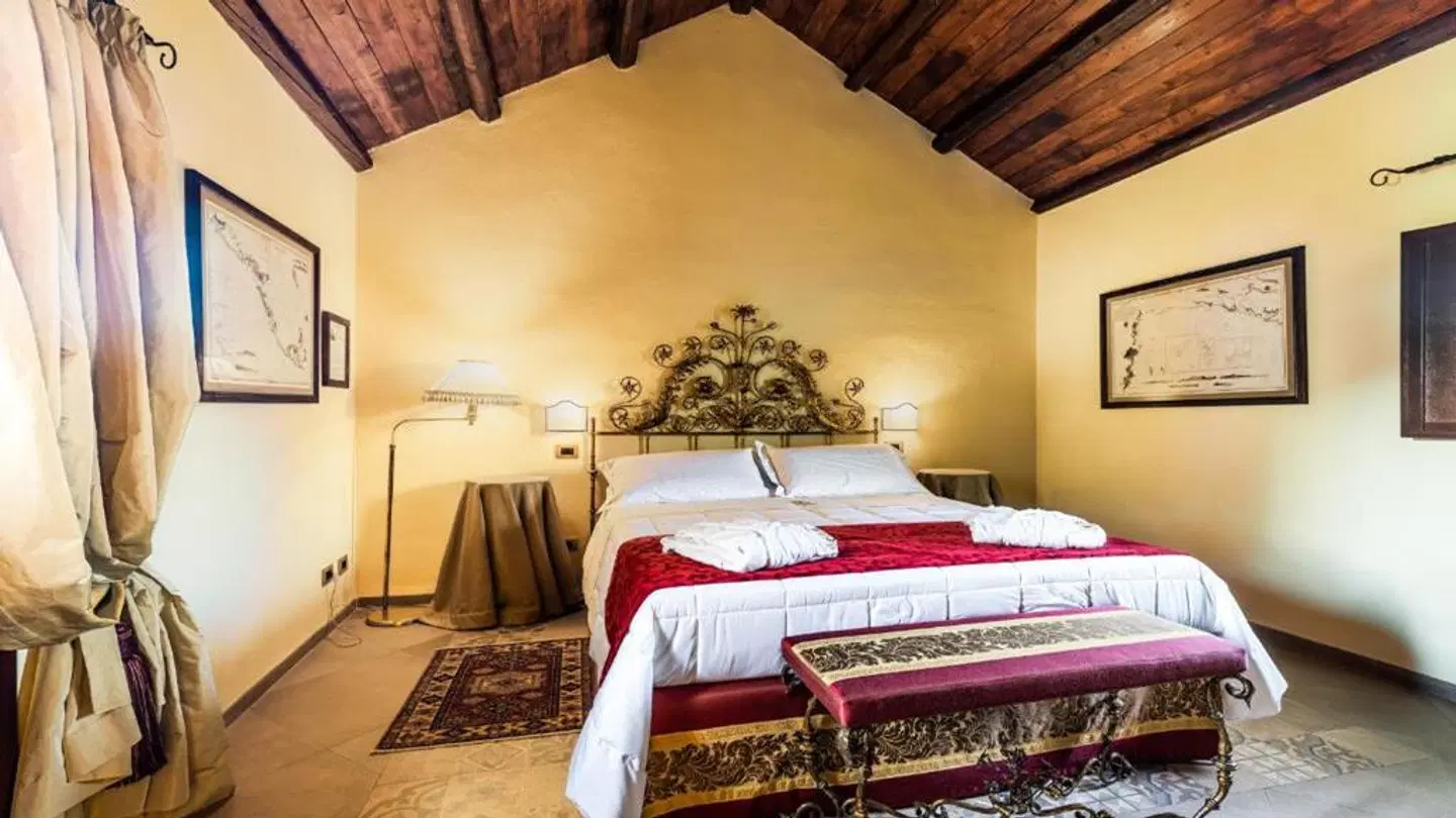 Villa del Gattopardo Suites & Spa ROOM_EXAMPLE